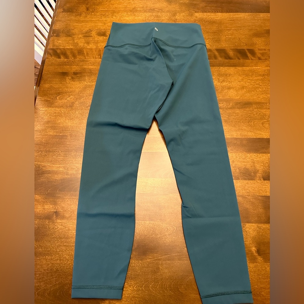 Lululemon wunder legging size 8